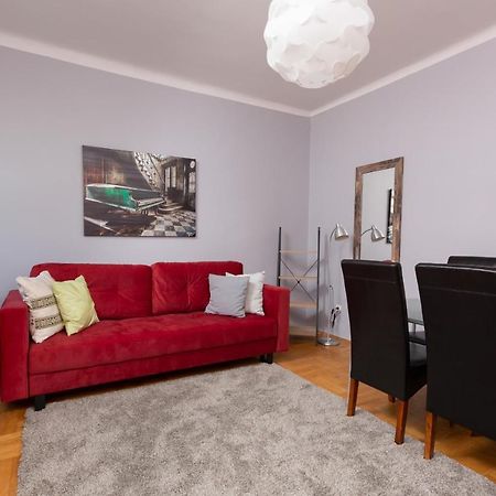شقة وارسو  في Metro Politechnika Studio Konstytucji By Renters المظهر الخارجي الصورة